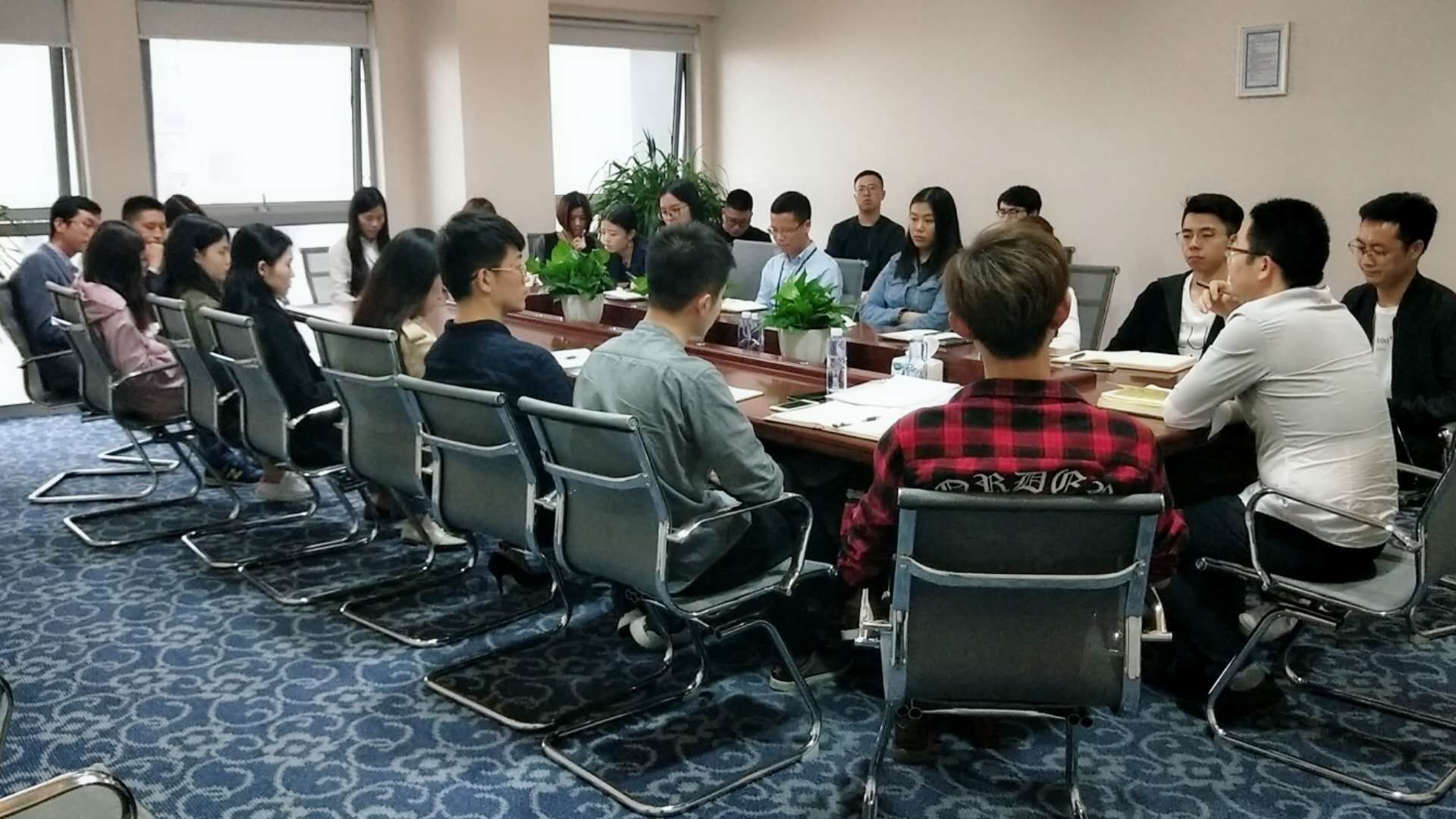 新闻2.jpg